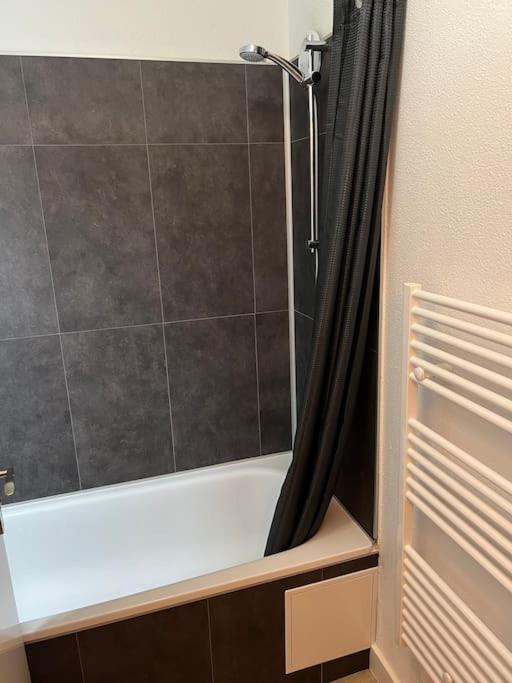 Studio Confortable Aux Portes De Bordeaux Et Medoc Ludon-Médoc Exteriör bild